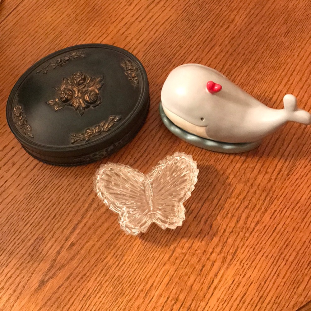 SOLD!!!!!! Jewelry/trinket boxes